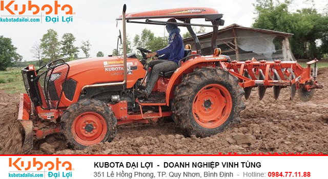 Review đánh giá máy cày Kubota B2420 mới